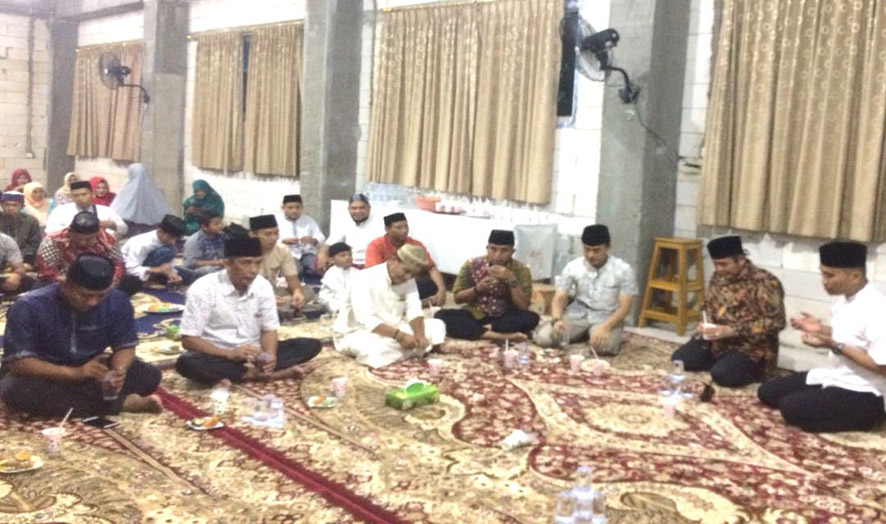 Jalinan Kekeluargaan dalam dunia akademisi di Bulan Suci