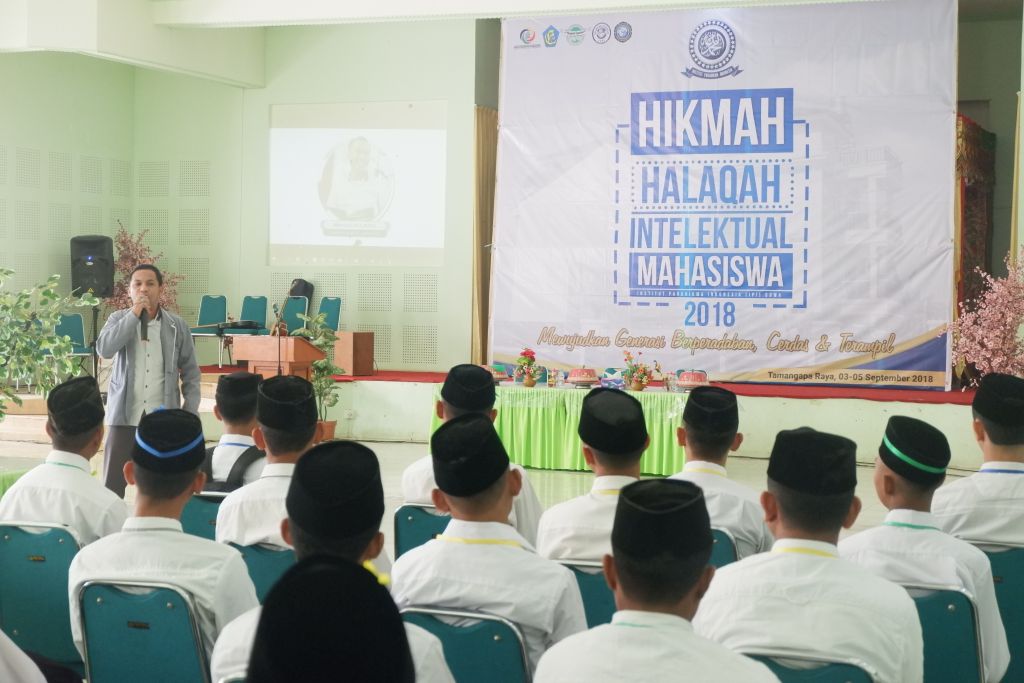HIKMAH 3 Selamat Datang Mahasiwa(i) Baru Institut Parahikma Indonesia