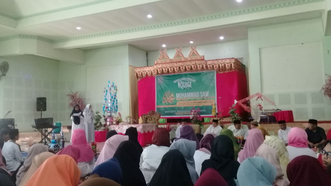 Memperingati Hari Kelahiran Nabi Muhammad SAW