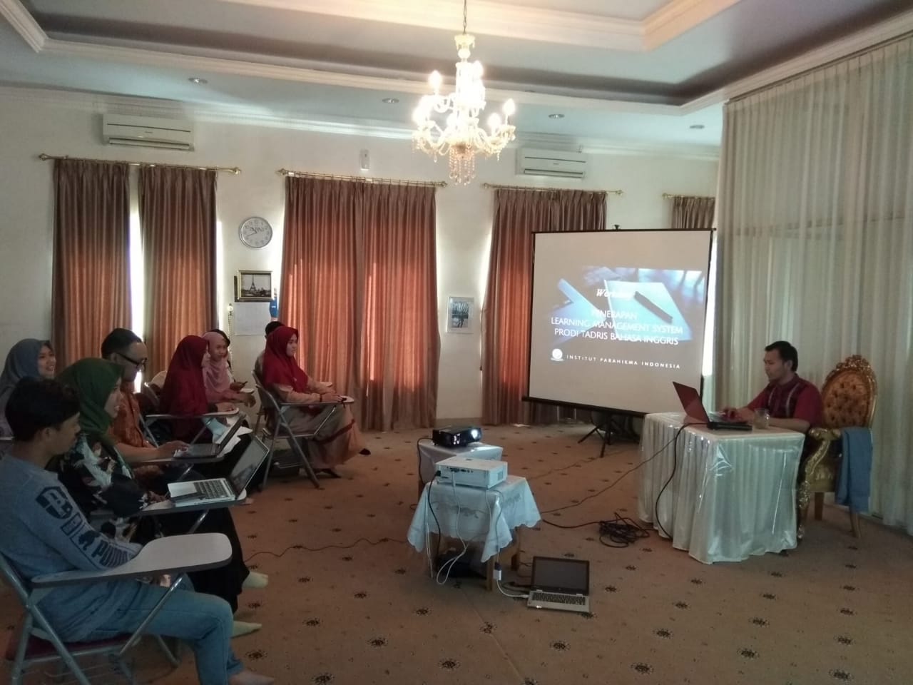 Pelatihan LMS Untuk Pembelajaran Online System IPI