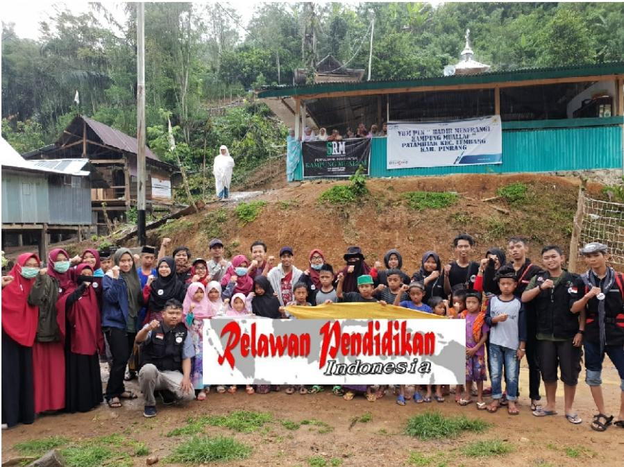 Mahasiswa/i IPI Berlibur sambil Beramal di Kampung Muallaf