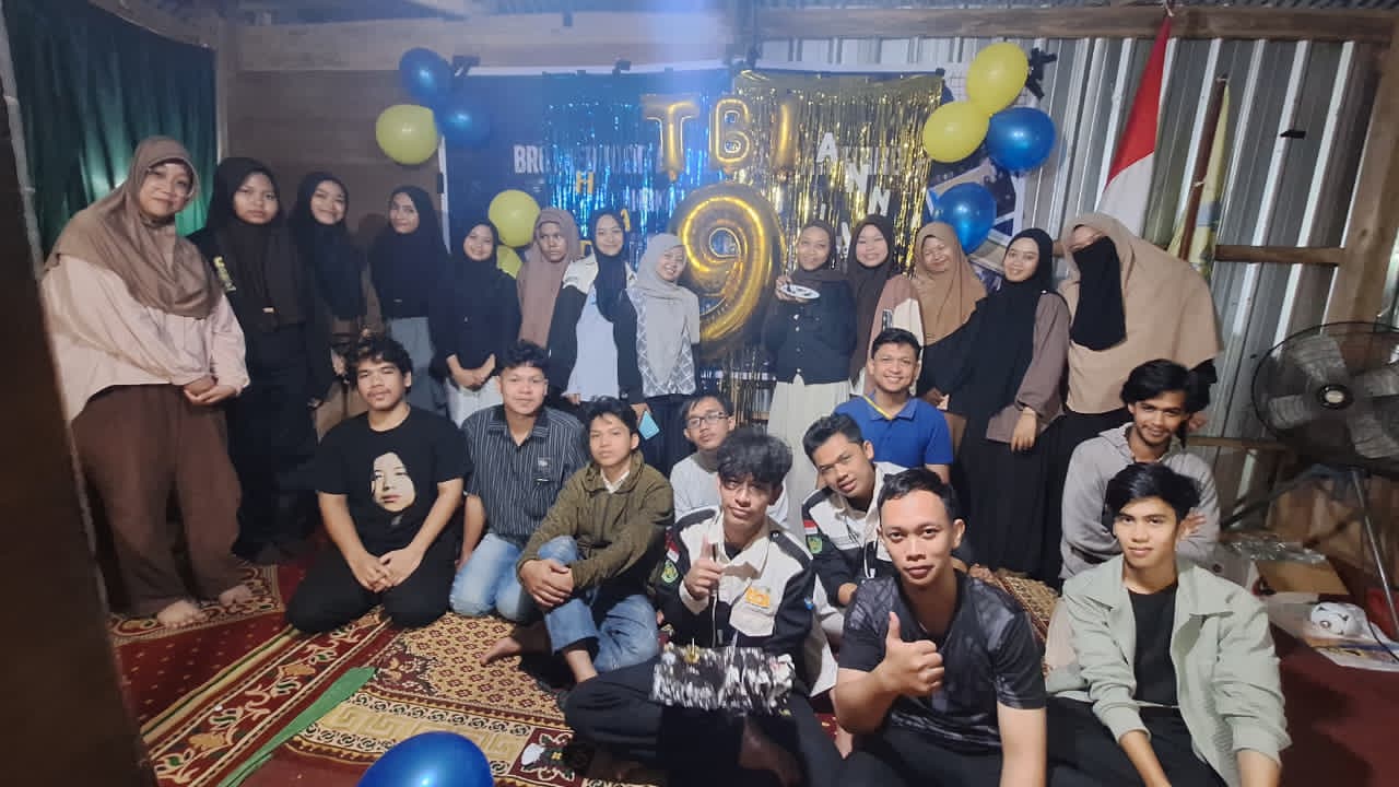 Perkuat Ikatan Edentsa, HMPS TBI INASS Gelar Brotherhood di Jungle Camp Gowa.
