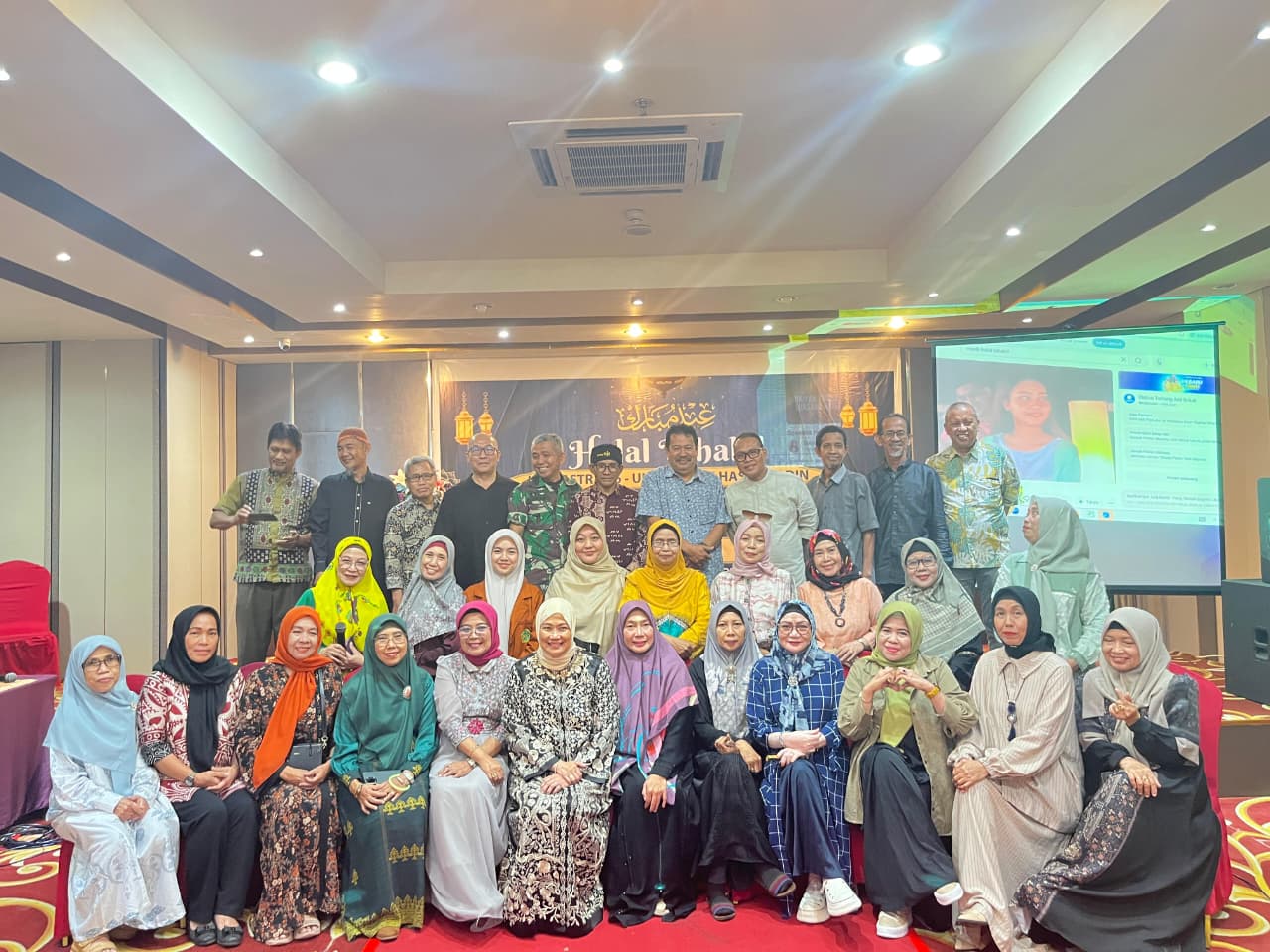 Kontribusi Dosen dan Mahasiswa INASS Warnai Halal Bihalal IKA Sastra 86 Unhas.