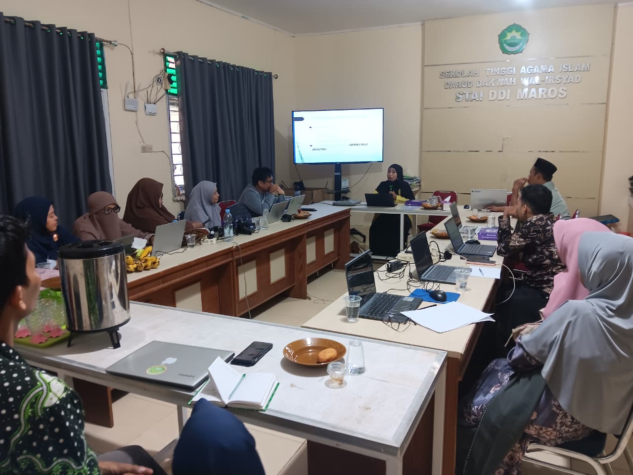 Peran Dosen Institut ‘Aisyiyah Sulawesi Selatan dalam Bimtek Peningkatan Kompetensi Dosen Pembimbing Skripsi di STAI DDI Maros.