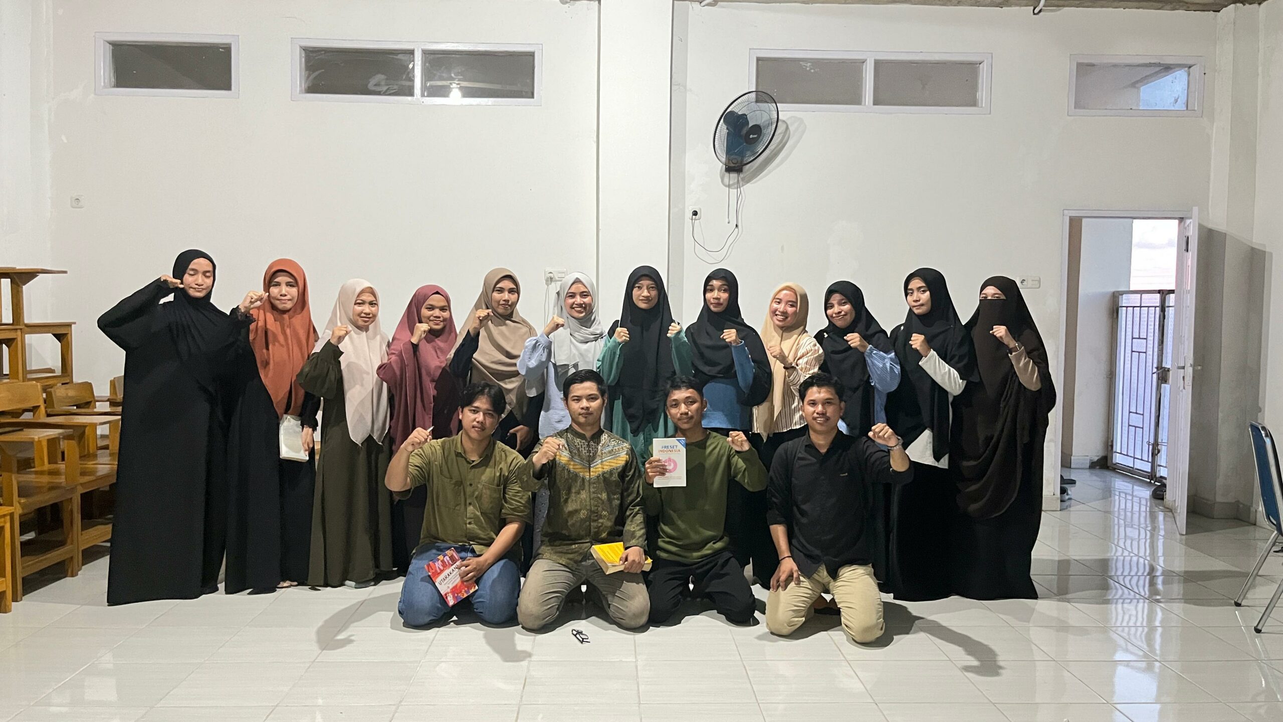 Menumbuhkan Nalar, Merajut Ikatan: Diskusi Buku sebagai Fondasi Intelektual Kader IMM INASS.