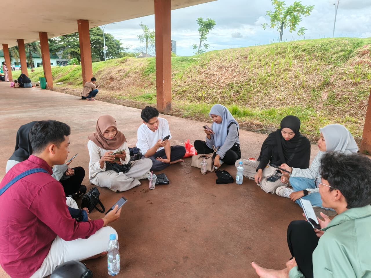 Talkish HMPS TBI INASS Hadirkan Ruang Tumbuh Berbahasa Inggris