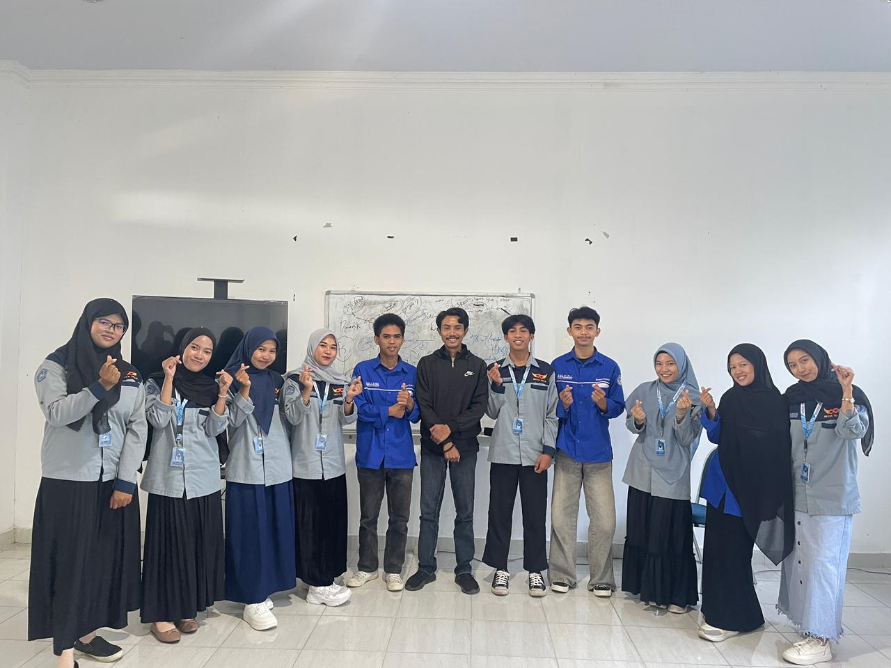 HMPS Ekonomi Syariah FEBI INASS Bedah Dampak Pelemahan Rupiah terhadap Ekonomi Desa.