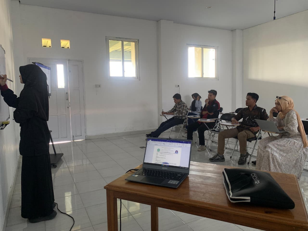 Pelatihan Administrasi HMPS HTN INASS Perkuat Pemahaman Tata Kelola Persuratan Mahasiswa.