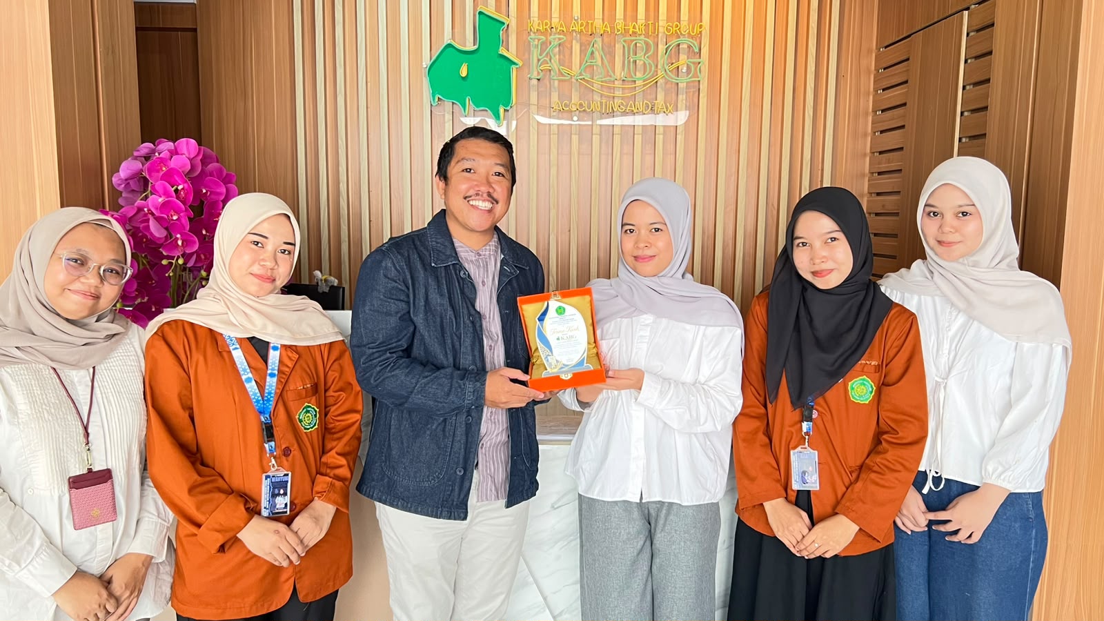 Penarikan Mahasiswa PKL Program Studi Ekonomi Syariah Institut ‘Aisyiyah Sulawesi Selatan.